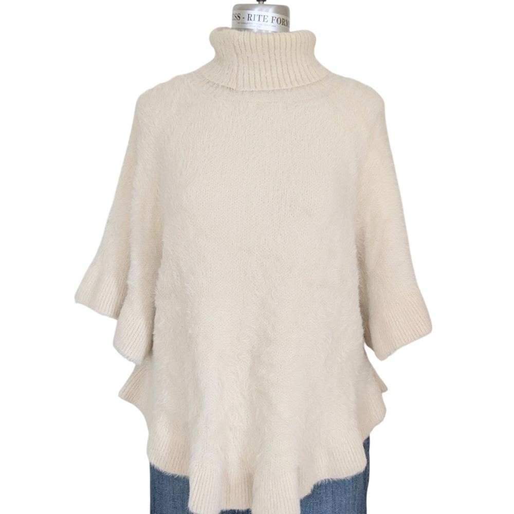 Anthropologie Fuzzy Knit Poncho One Size